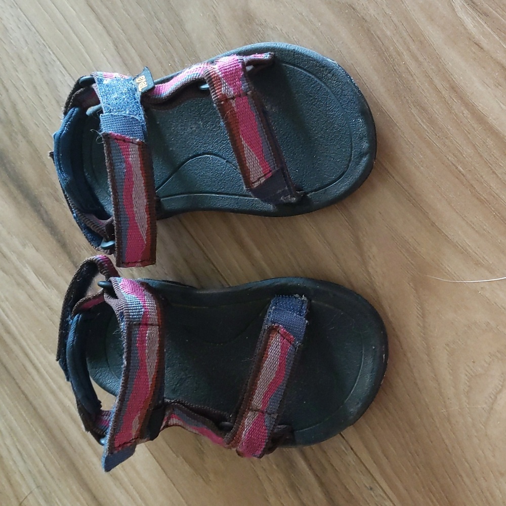 Teva Hurricane